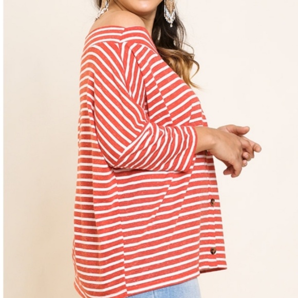 Plus Offshoulder stripe 3/4 sleeve top - Picture 2 of 3